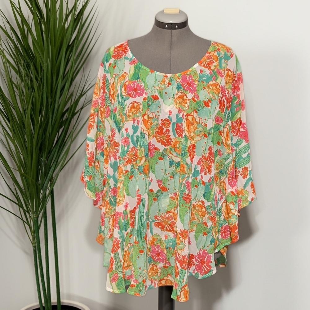 Show Me Your MuMu Moon Tunic in Cactus Cooler Floral Print S Small